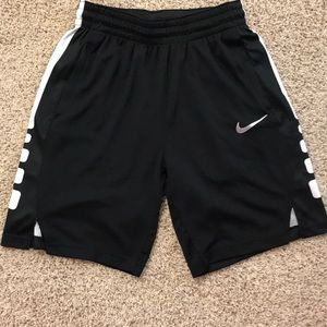 Men’s size M Nike shorts